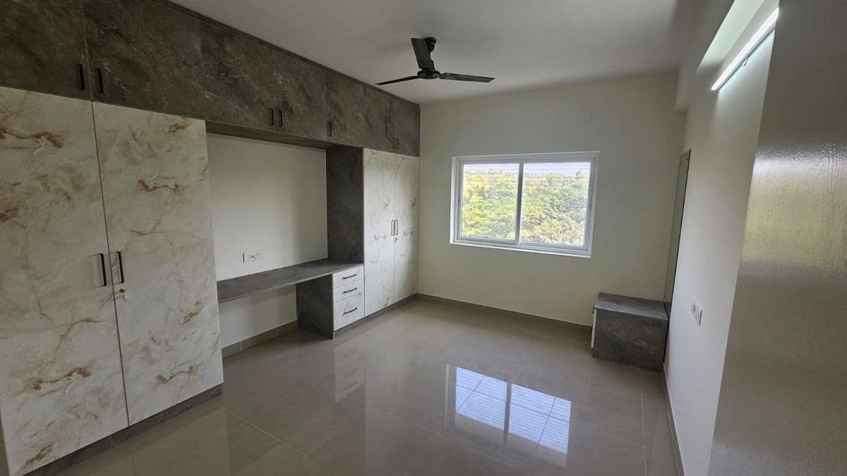 Mantri Webcity 3BHK